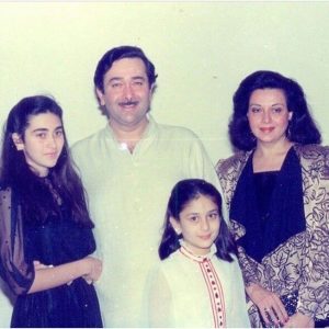  Young Kareena Kapoor with her family