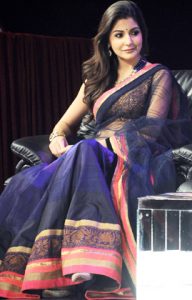 Anushka Sharma hot look in saree