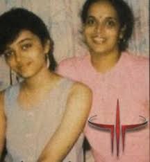 Aishwarya in her teenage days with her mother