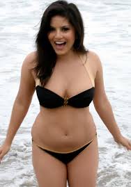 Sunny Leone in bikini