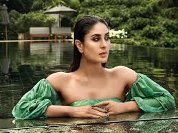 Kareena Kapoor hot Pool image