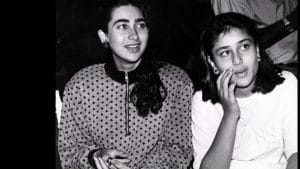  Kareena Kapoor with her sister Karisma Kapoor